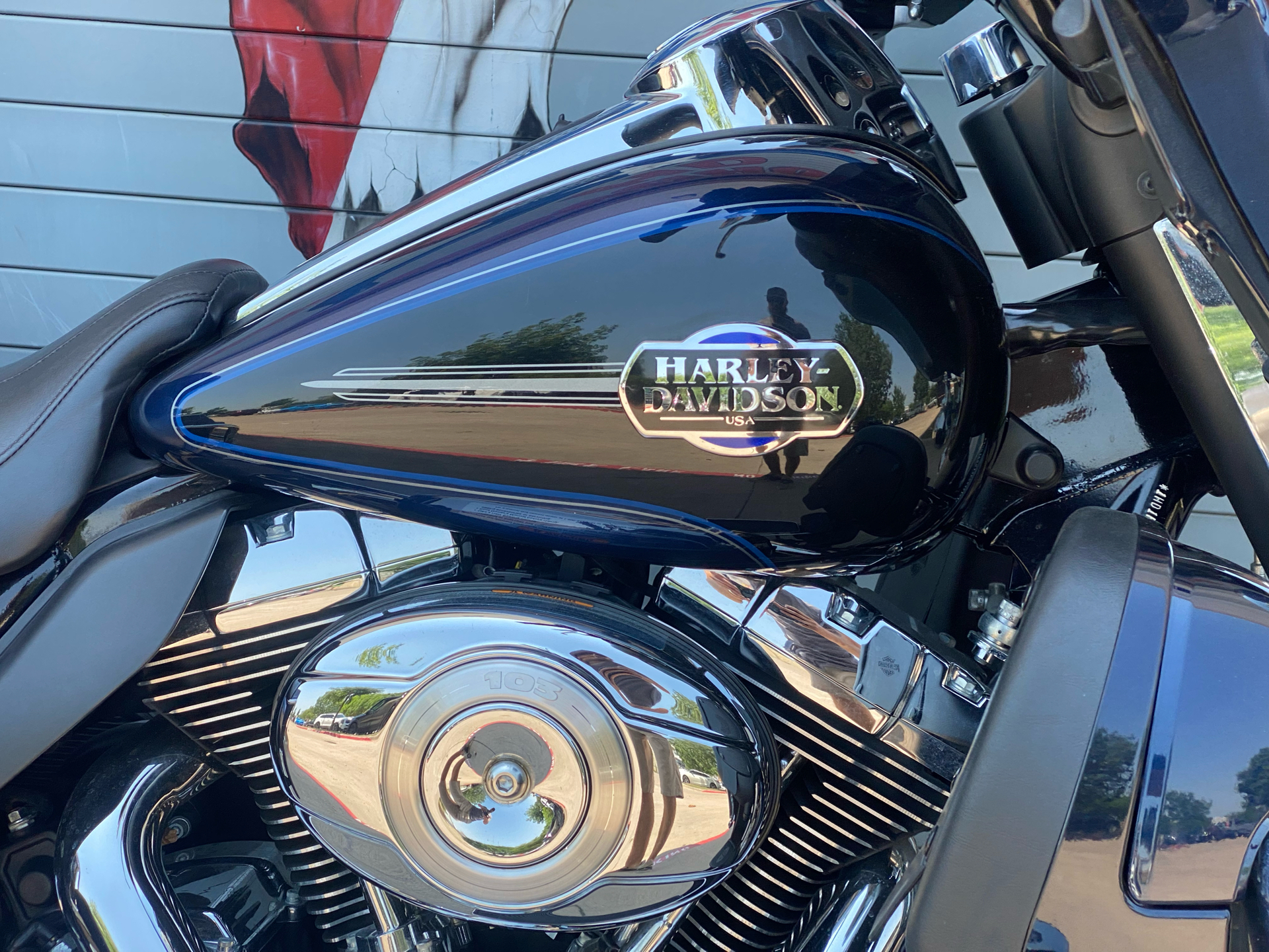 2012 Harley-Davidson Ultra Classic® Electra Glide® in Grand Prairie, Texas - Photo 6