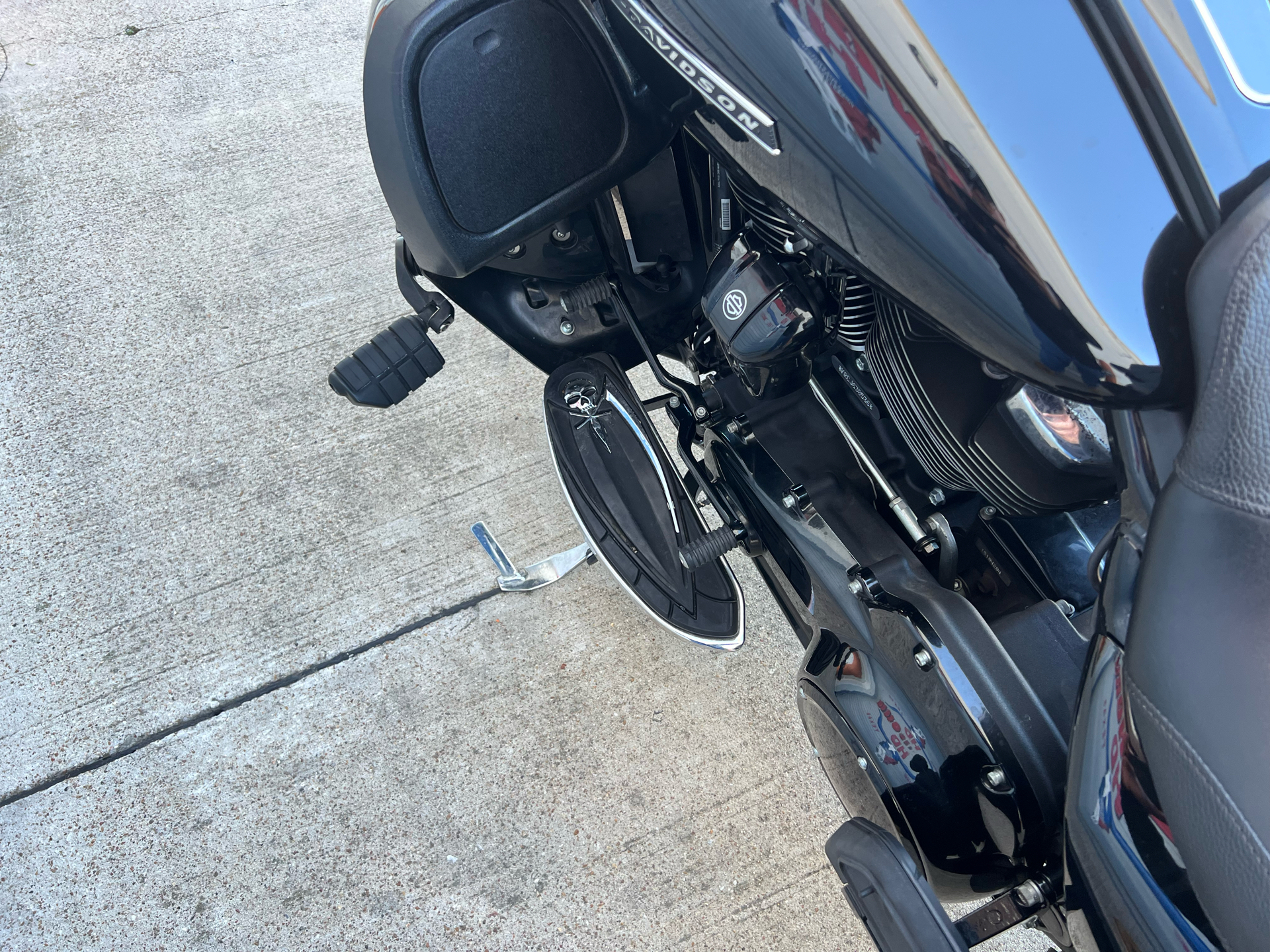 2018 Harley-Davidson Street Glide® Special in Grand Prairie, Texas - Photo 9