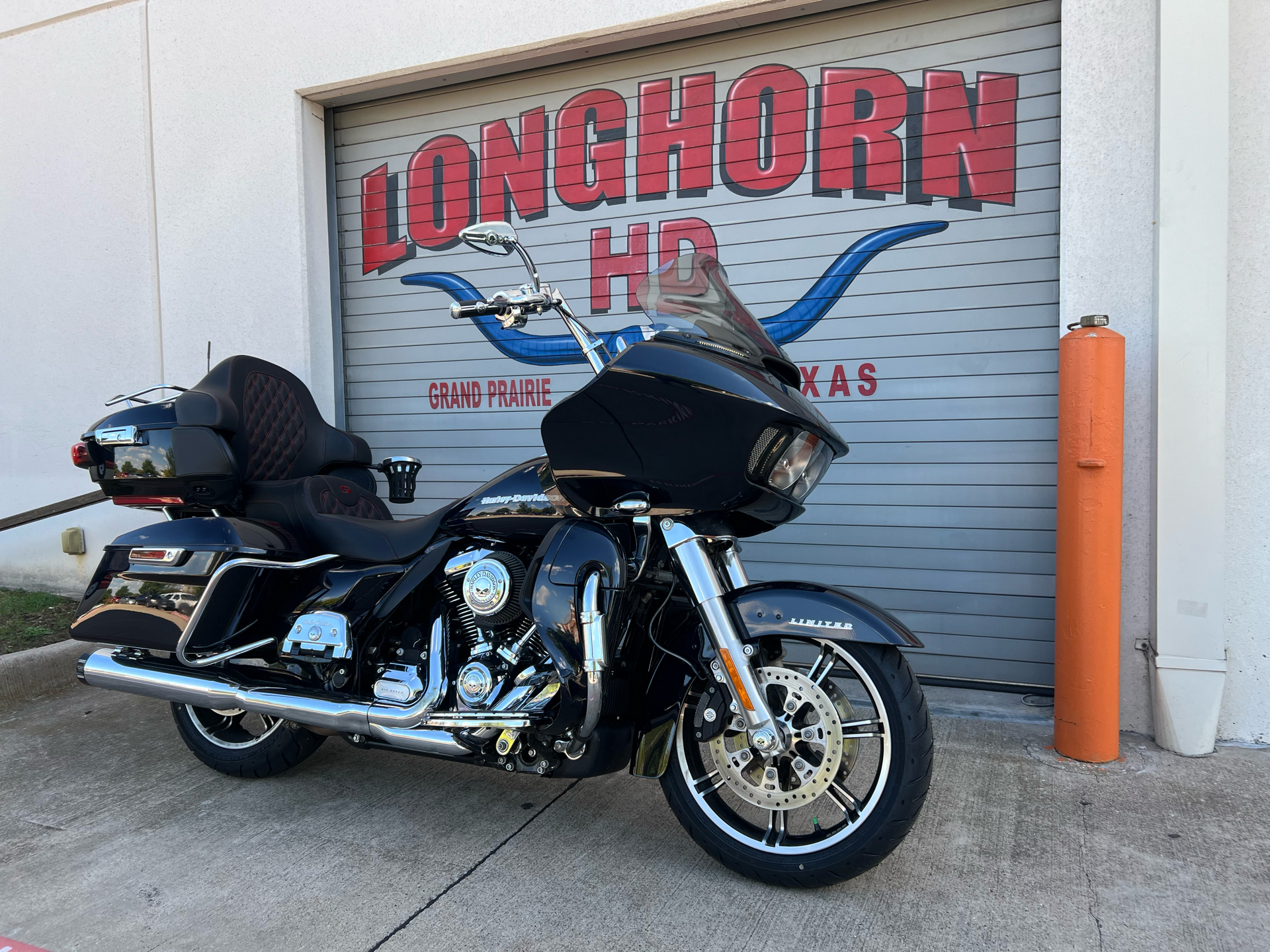 2020 Harley-Davidson Road Glide® Limited in Grand Prairie, Texas - Photo 3