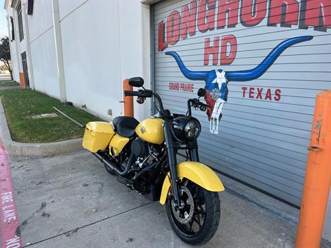 2023 Harley-Davidson Road King® Special in Grand Prairie, Texas - Photo 2