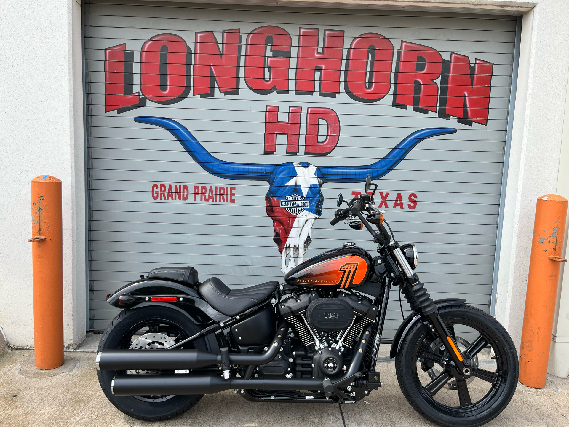 2023 Harley-Davidson Street Bob® 114 in Grand Prairie, Texas - Photo 1