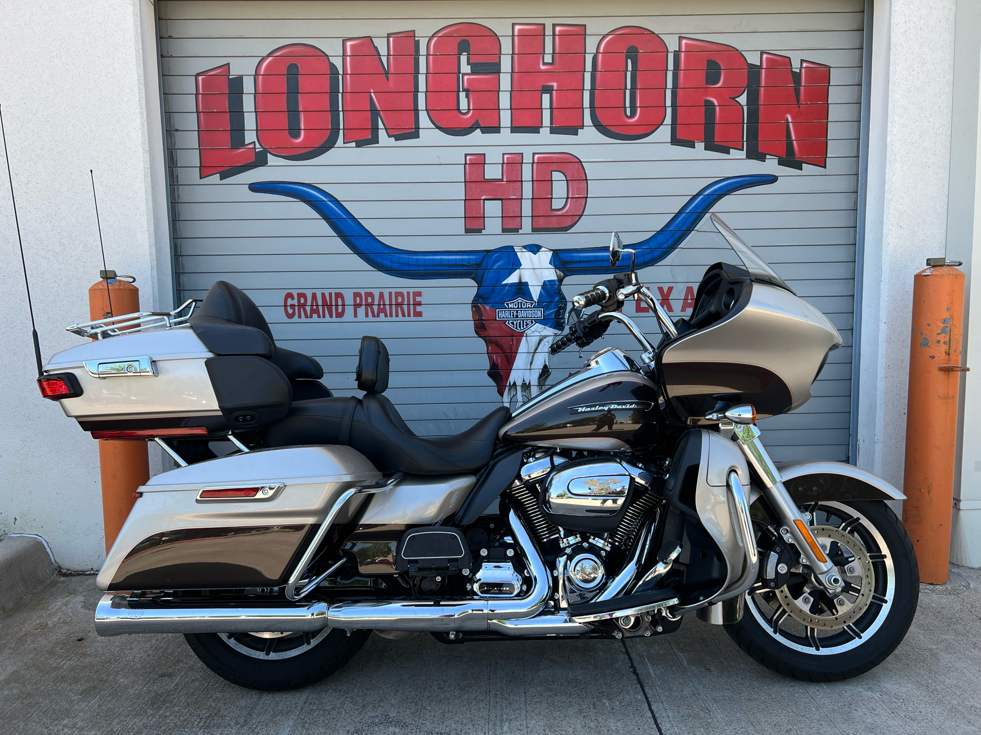 2018 Harley-Davidson Road Glide® Ultra in Grand Prairie, Texas - Photo 1