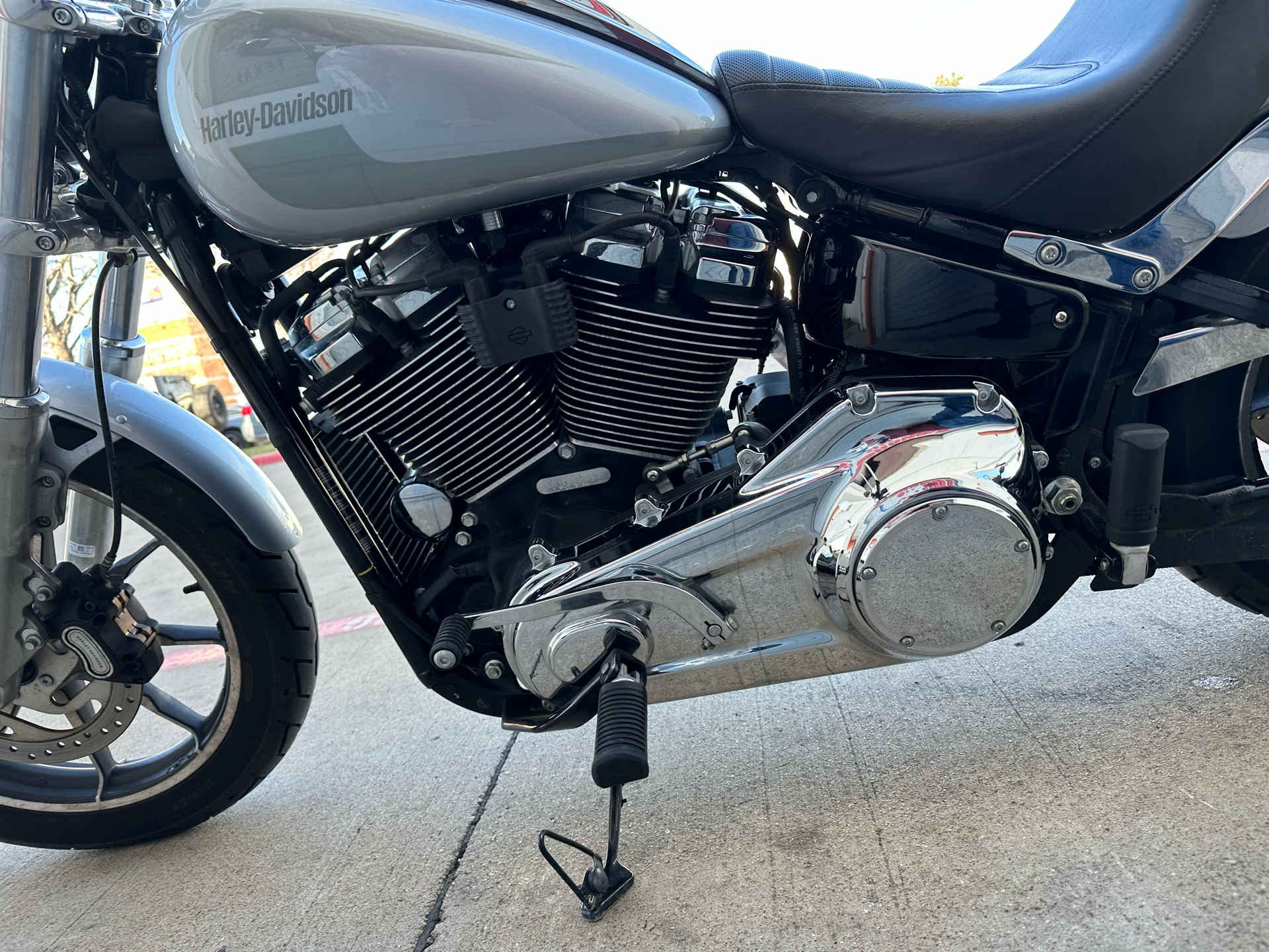 2019 Harley-Davidson Low Rider® in Grand Prairie, Texas - Photo 9