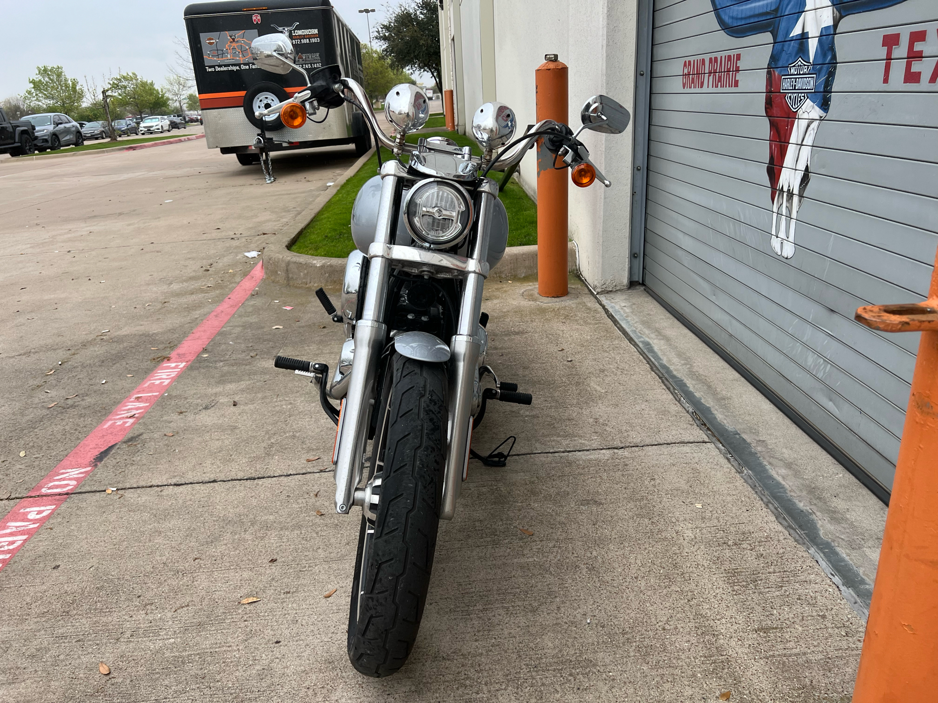 2019 Harley-Davidson Low Rider® in Grand Prairie, Texas - Photo 4