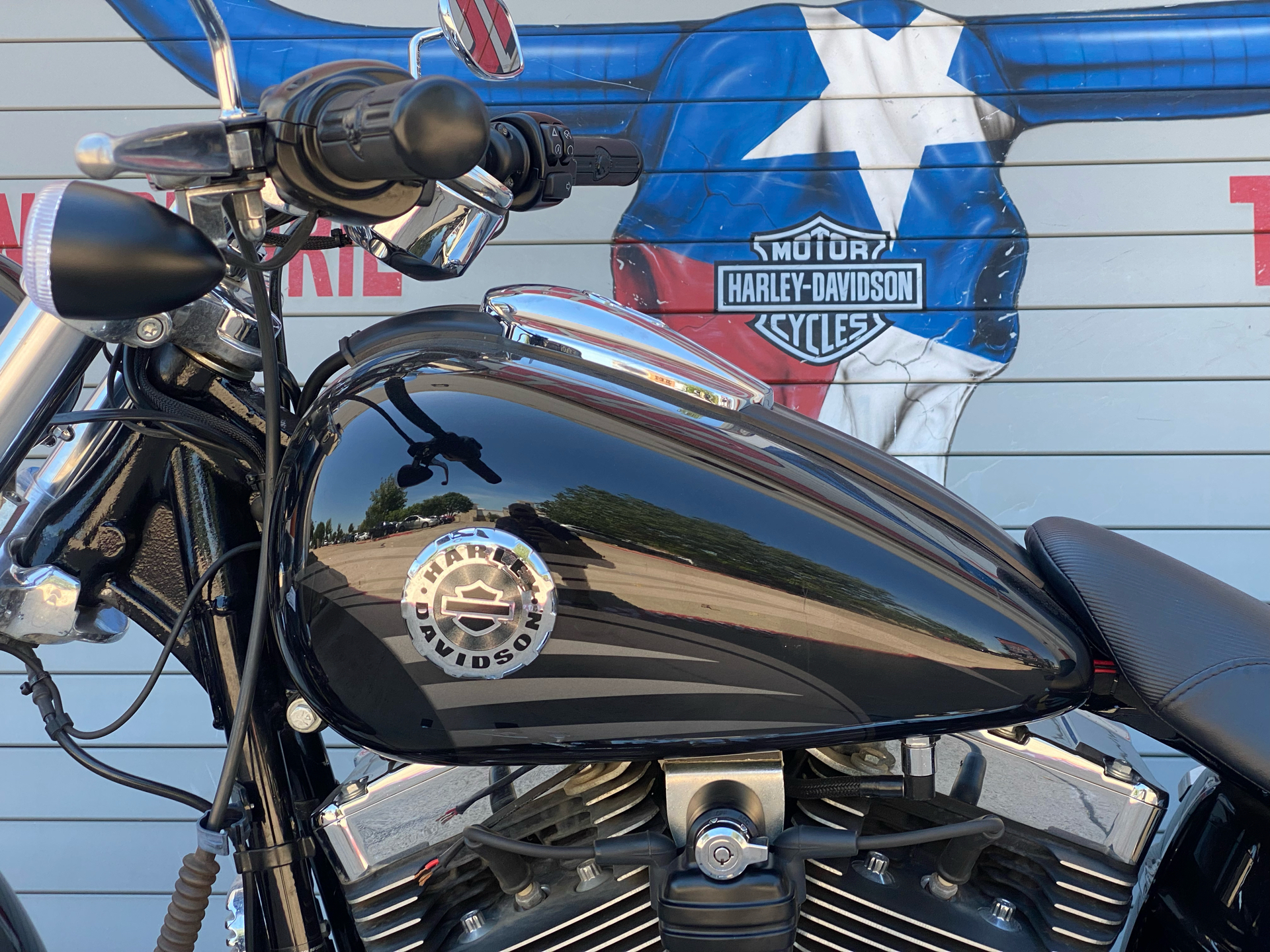 2016 Harley-Davidson Breakout® in Grand Prairie, Texas - Photo 14