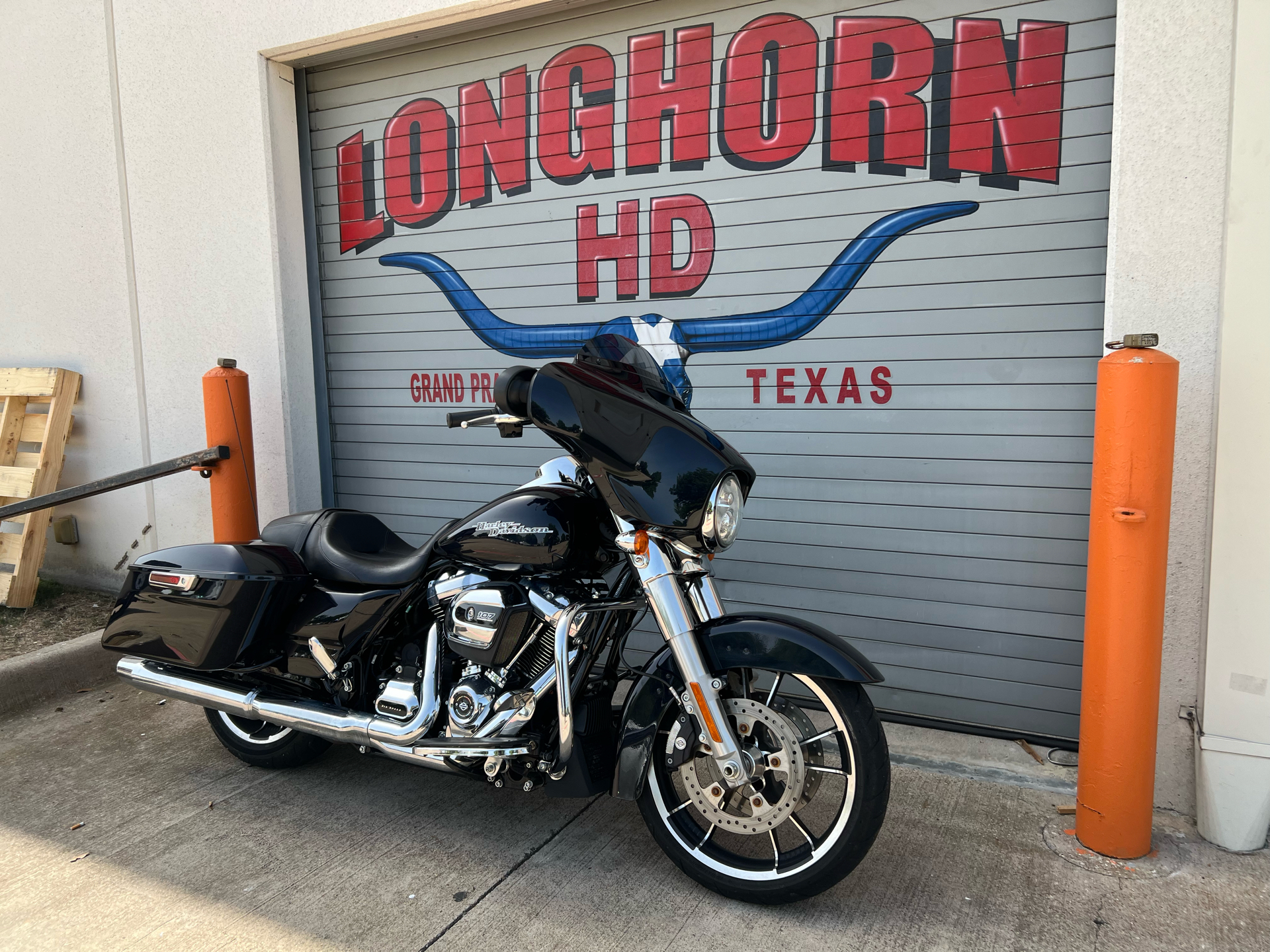 2020 Harley-Davidson Street Glide® in Grand Prairie, Texas - Photo 3