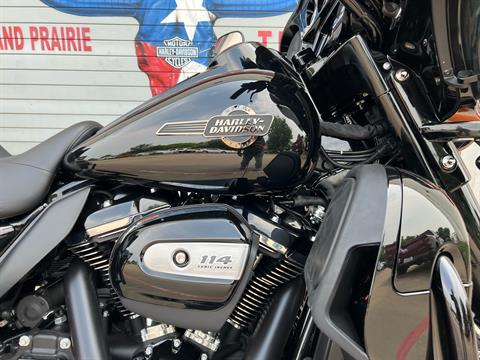 2024 Harley-Davidson Ultra Limited in Grand Prairie, Texas - Photo 2