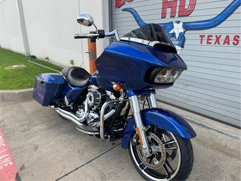 2016 Harley-Davidson Road Glide® Special in Grand Prairie, Texas - Photo 2