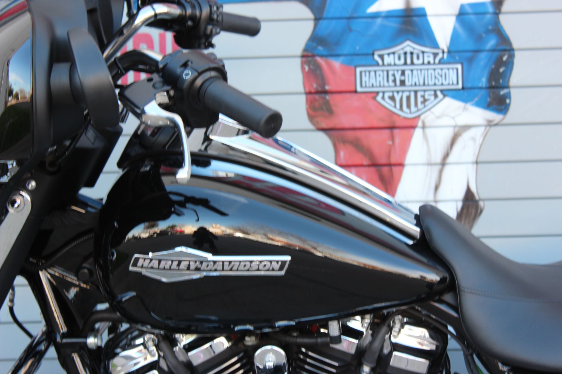 2021 Harley-Davidson Street Glide® in Grand Prairie, Texas - Photo 16