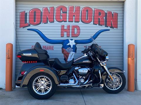 2019 Harley-Davidson Tri Glide® Ultra in Grand Prairie, Texas - Photo 1