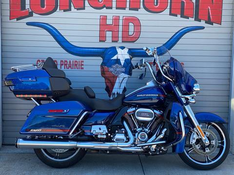 2020 Harley-Davidson CVO™ Limited in Grand Prairie, Texas - Photo 2