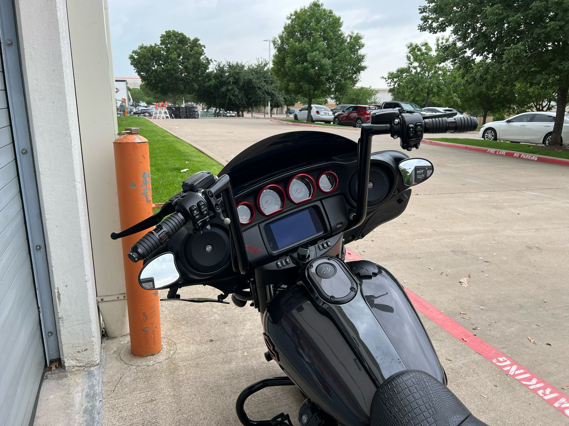 2020 Harley-Davidson CVO™ Street Glide® in Grand Prairie, Texas - Photo 7