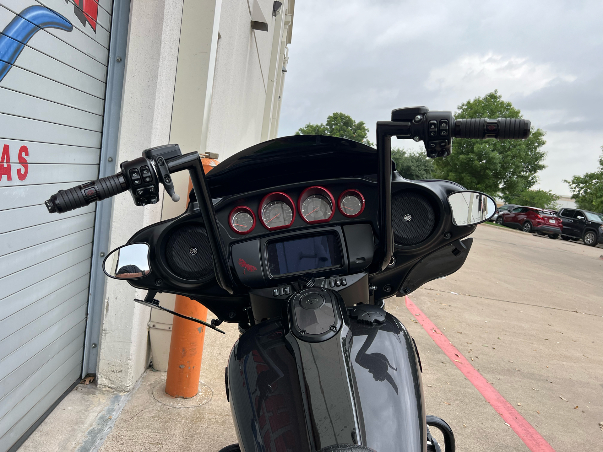 2020 Harley-Davidson CVO™ Street Glide® in Grand Prairie, Texas - Photo 8