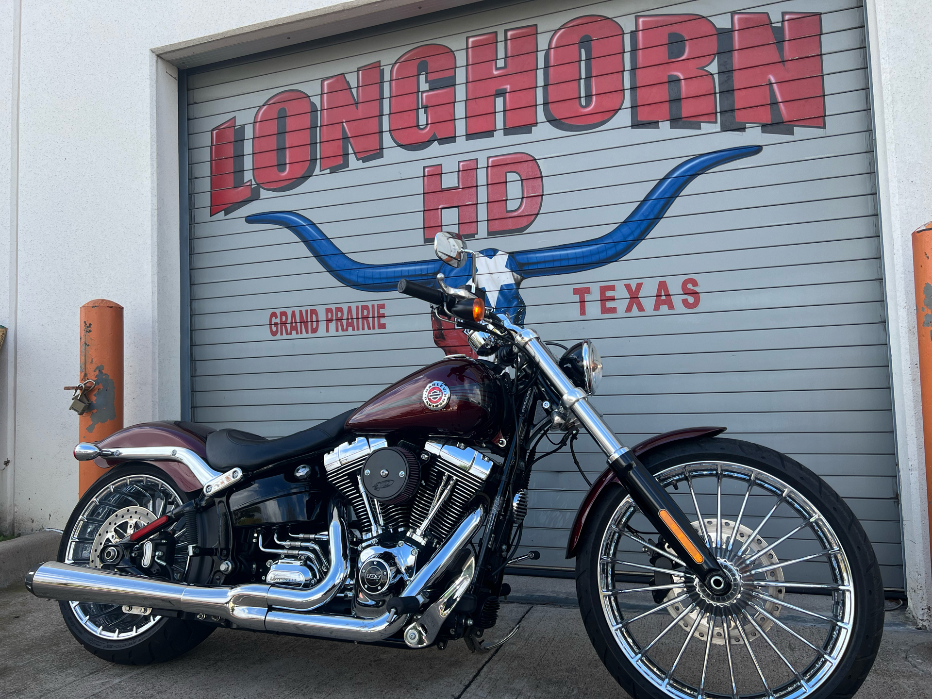 2015 Harley-Davidson Breakout® in Grand Prairie, Texas - Photo 3