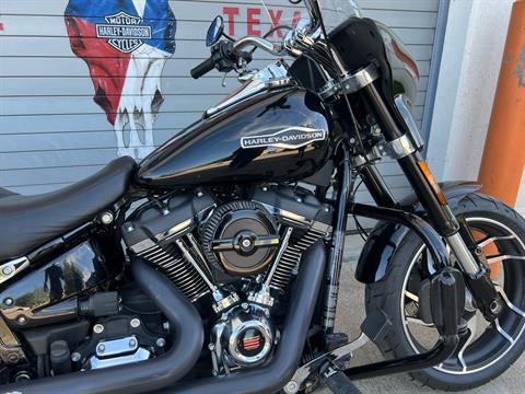 2018 Harley-Davidson Sport Glide® in Grand Prairie, Texas - Photo 2