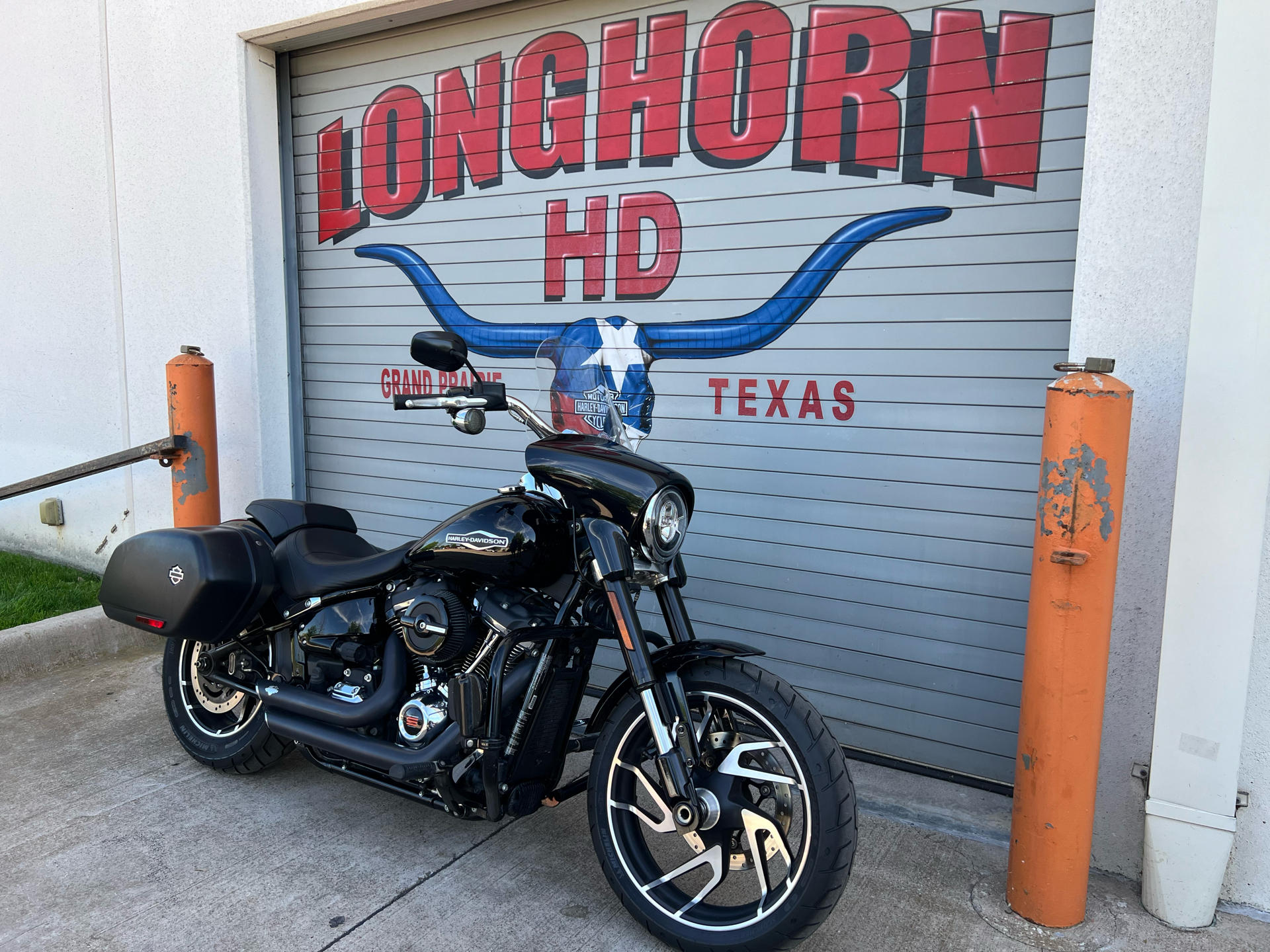 2018 Harley-Davidson Sport Glide® in Grand Prairie, Texas - Photo 3