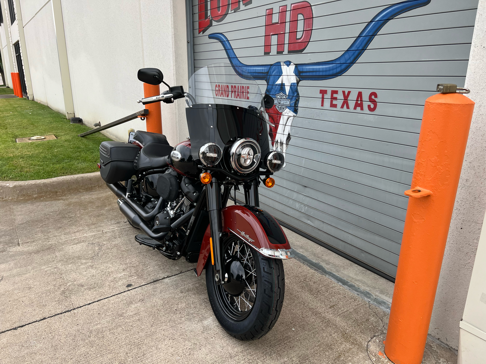 2024 Harley-Davidson Heritage Classic 114 in Grand Prairie, Texas - Photo 4