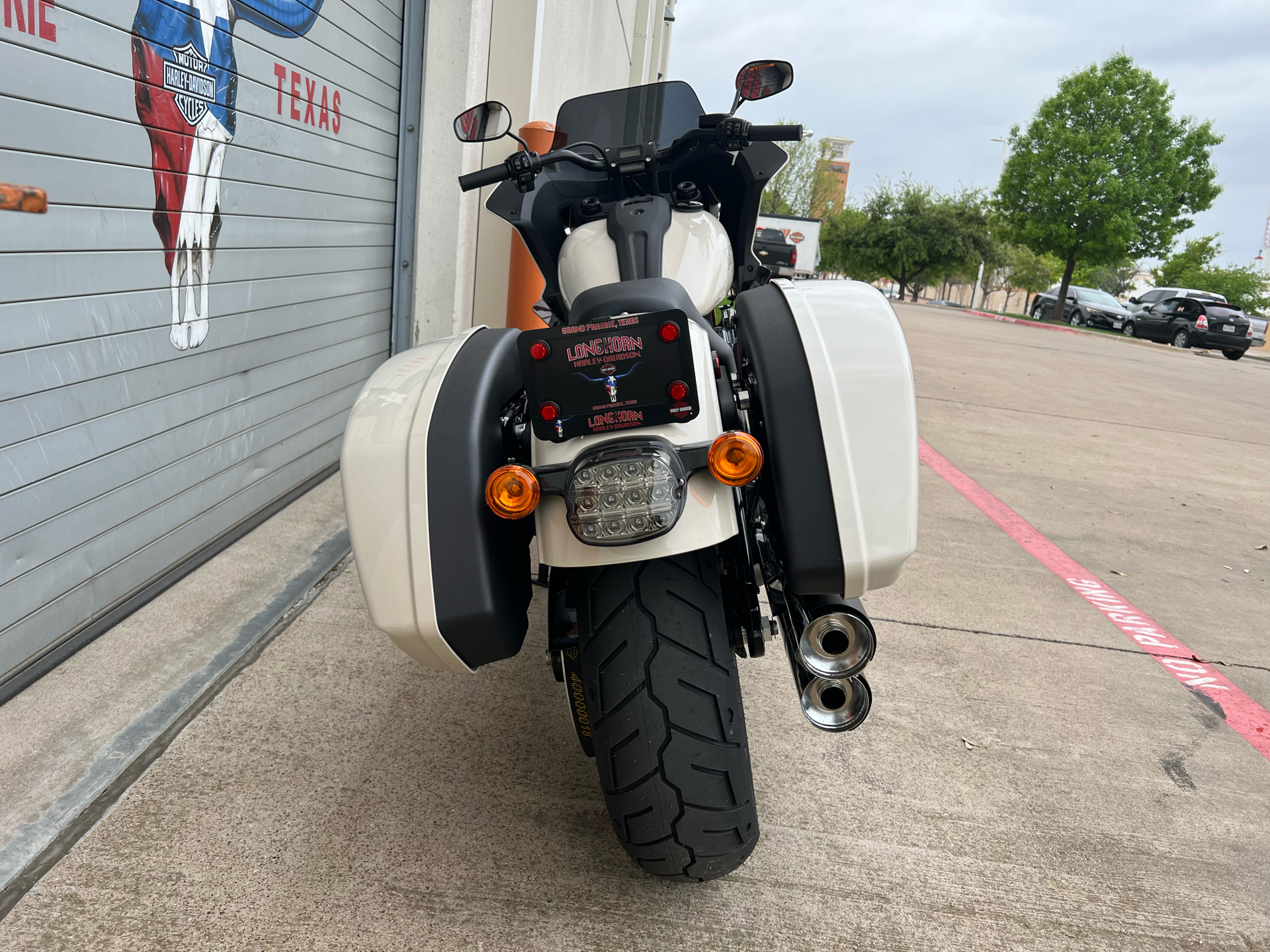2023 Harley-Davidson Low Rider® ST in Grand Prairie, Texas - Photo 5