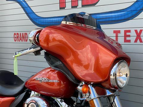 2011 Harley-Davidson Street Glide® in Grand Prairie, Texas - Photo 2