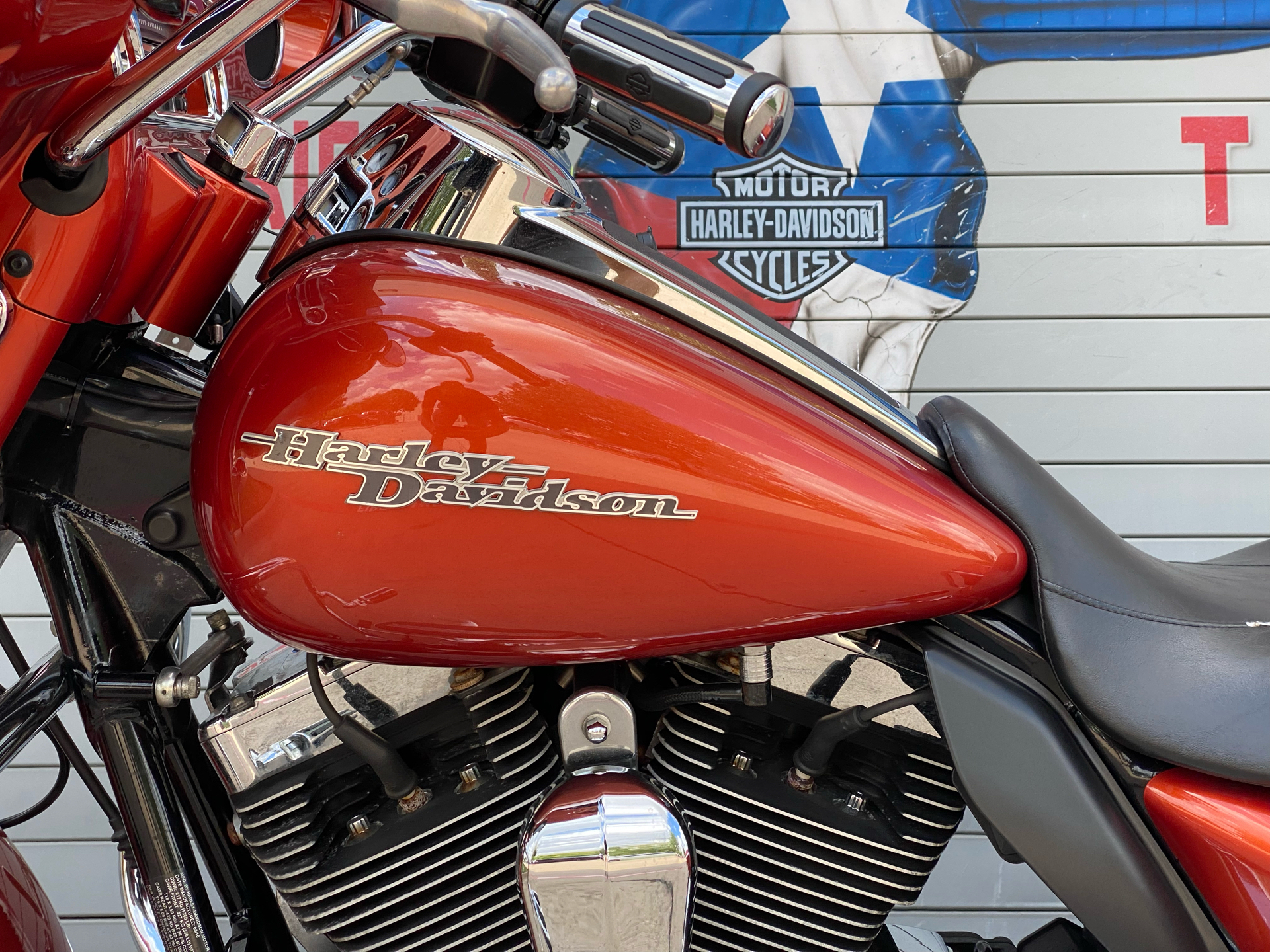 2011 Harley-Davidson Street Glide® in Grand Prairie, Texas - Photo 14