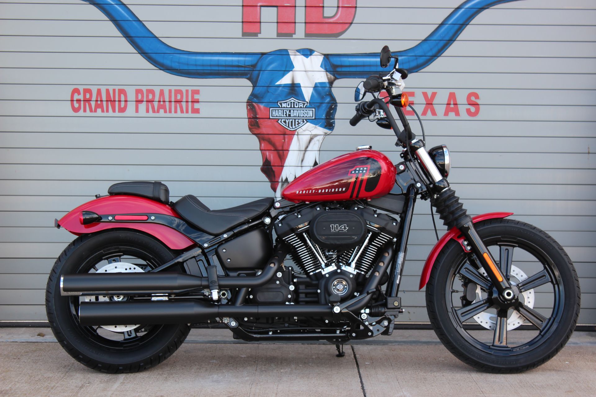 2022 Harley-Davidson Street Bob® 114 in Grand Prairie, Texas - Photo 3