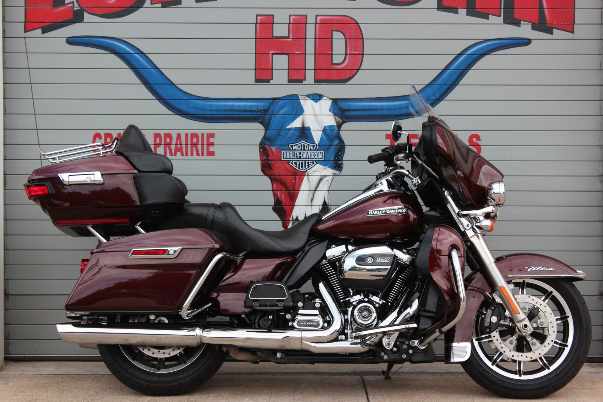 2019 Harley-Davidson Electra Glide® Ultra Classic® in Grand Prairie, Texas - Photo 3