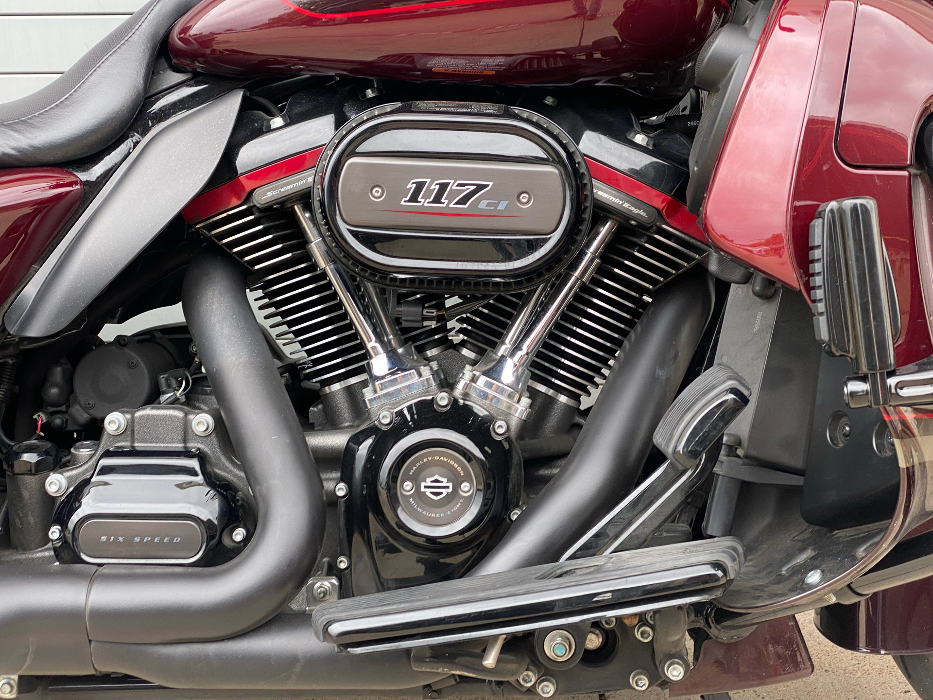 2019 Harley-Davidson CVO™ Street Glide® in Grand Prairie, Texas - Photo 5