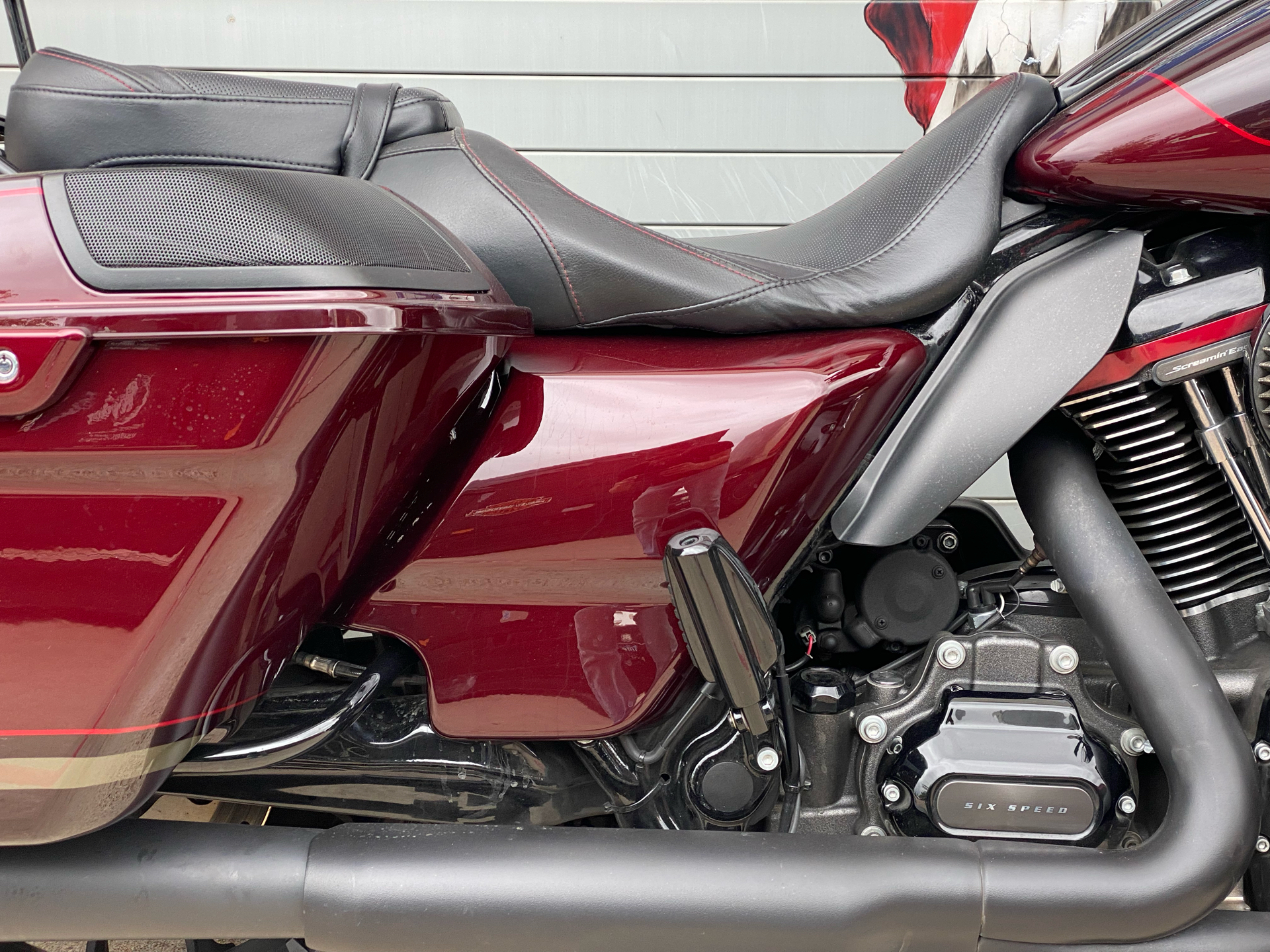 2019 Harley-Davidson CVO™ Street Glide® in Grand Prairie, Texas - Photo 6