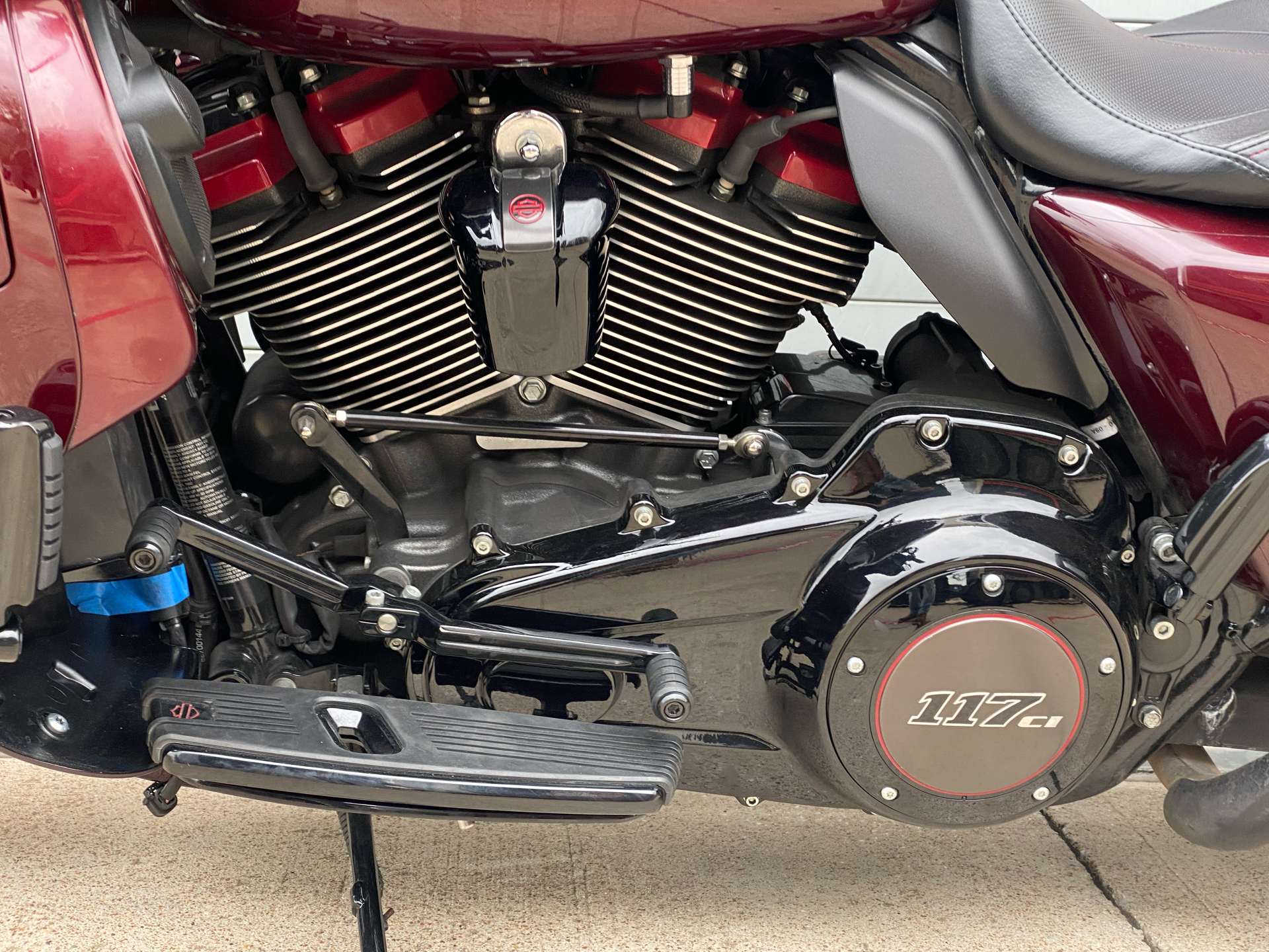 2019 Harley-Davidson CVO™ Street Glide® in Grand Prairie, Texas - Photo 14