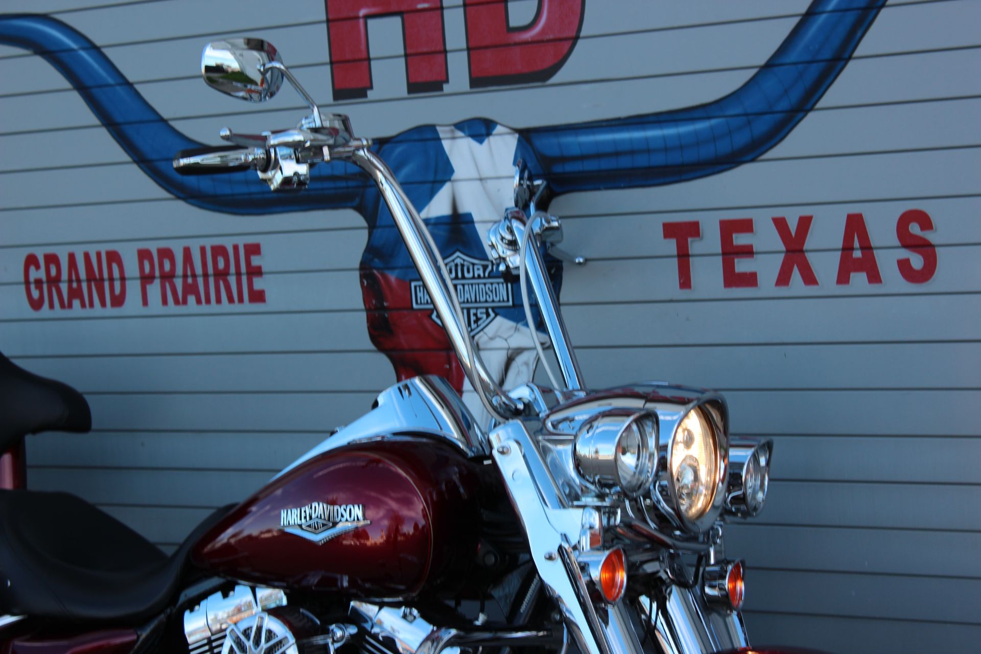 2016 Harley-Davidson Road King® in Grand Prairie, Texas - Photo 2