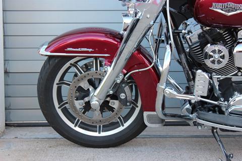 2016 Harley-Davidson Road King® in Grand Prairie, Texas - Photo 16