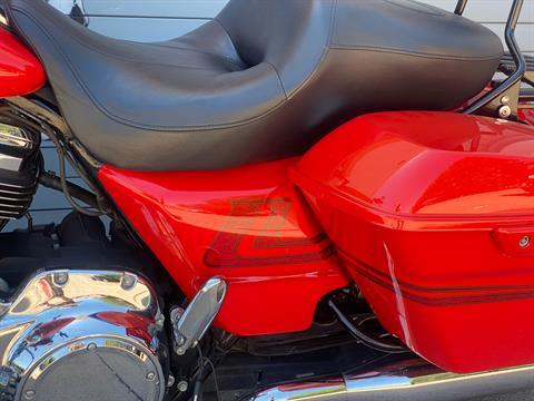 2017 Harley-Davidson Road Glide® Special in Grand Prairie, Texas - Photo 16