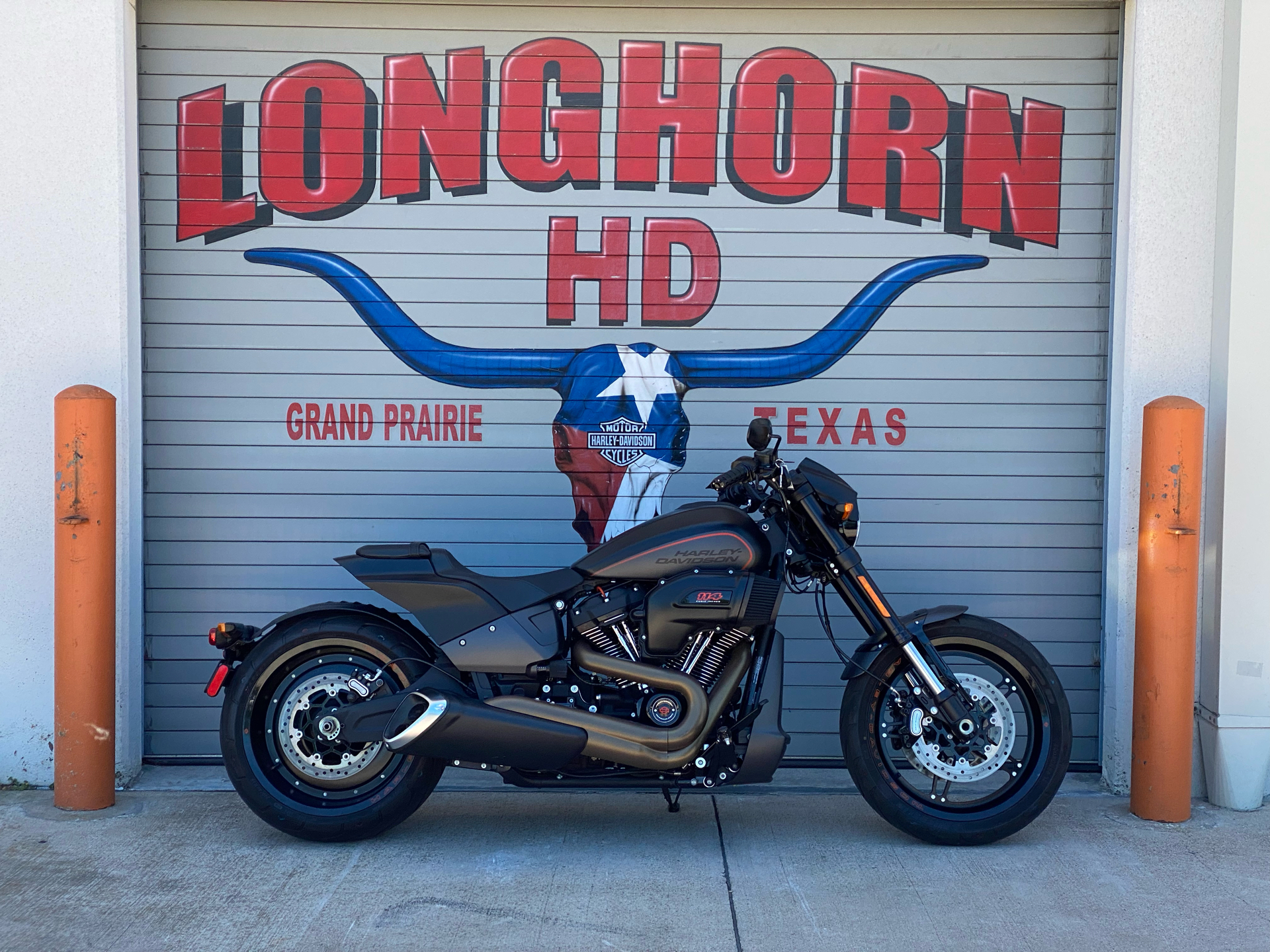 2019 Harley-Davidson FXDR™ 114 in Grand Prairie, Texas - Photo 1