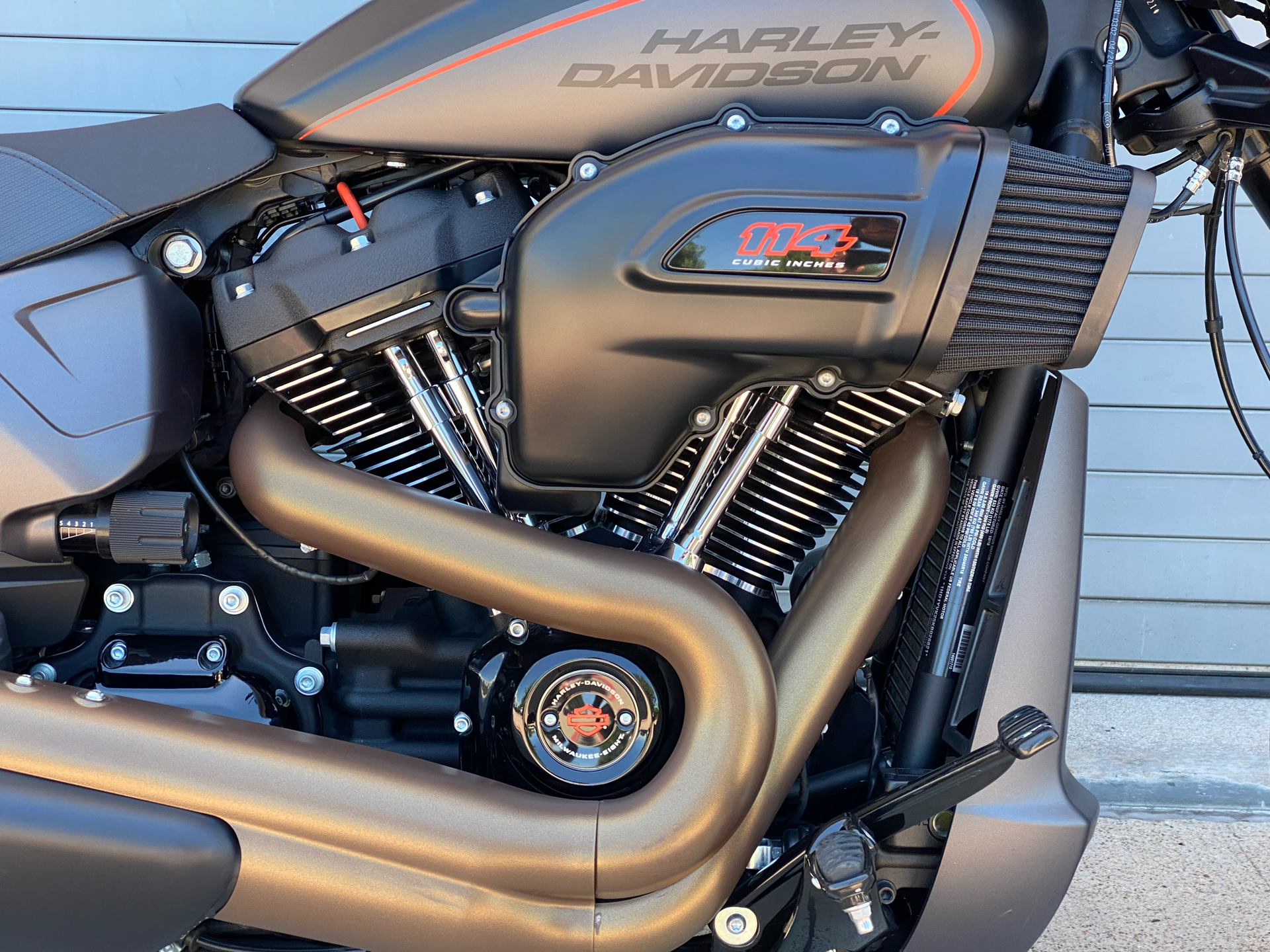 2019 Harley-Davidson FXDR™ 114 in Grand Prairie, Texas - Photo 6