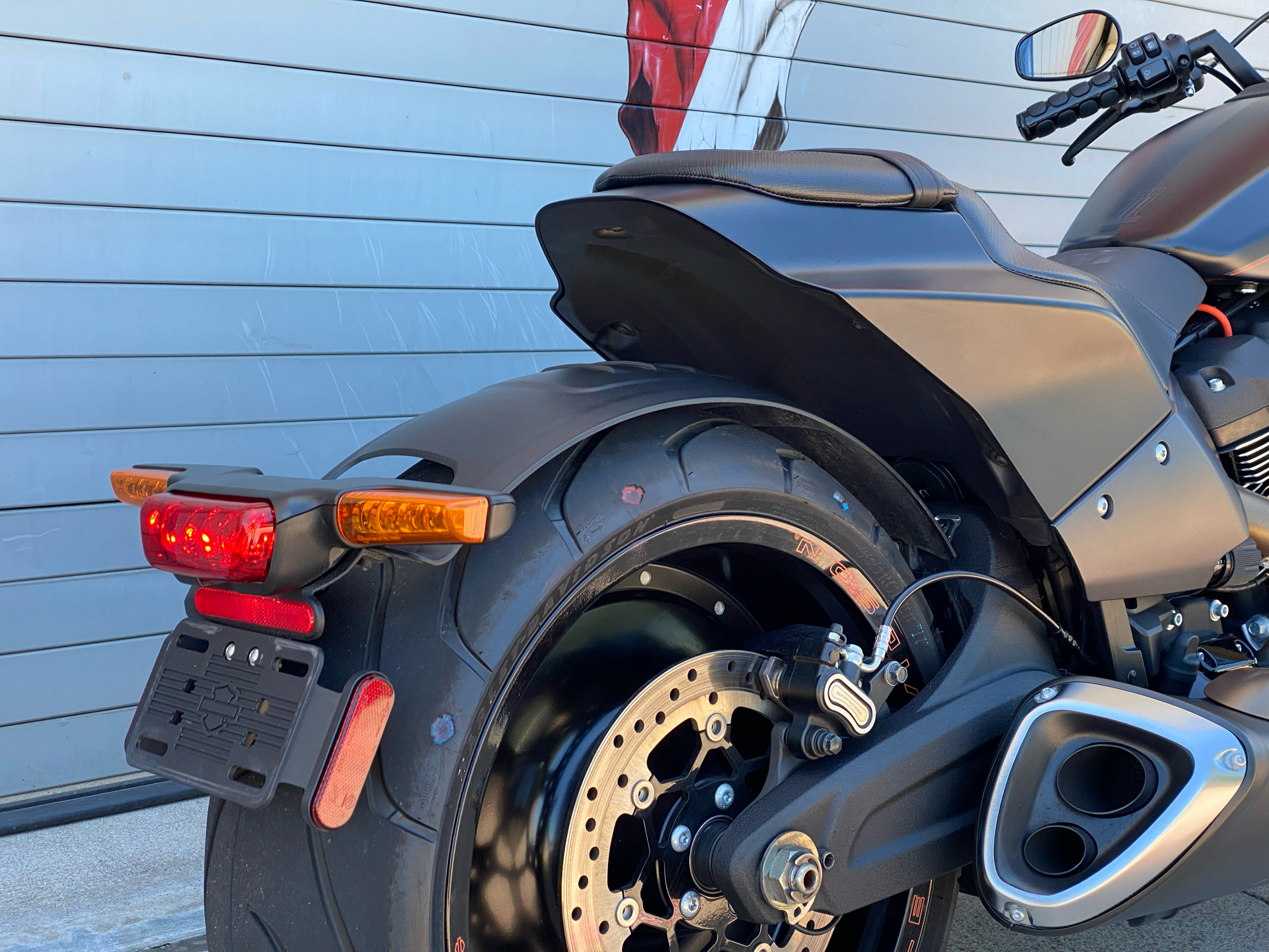 2019 Harley-Davidson FXDR™ 114 in Grand Prairie, Texas - Photo 9