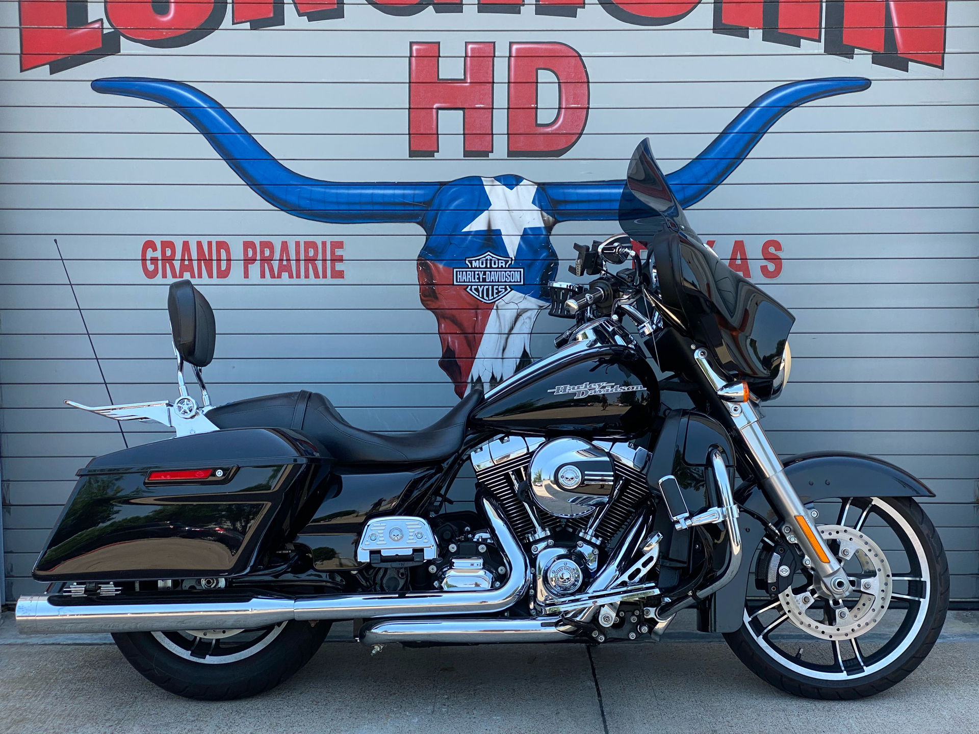 2014 Harley-Davidson Street Glide® in Grand Prairie, Texas - Photo 3