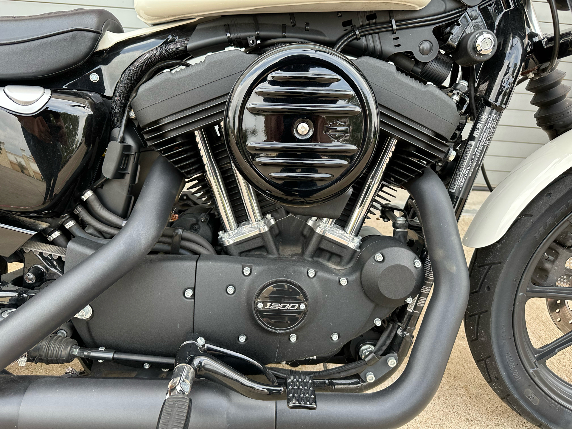 2018 Harley-Davidson Iron 1200™ in Grand Prairie, Texas - Photo 6