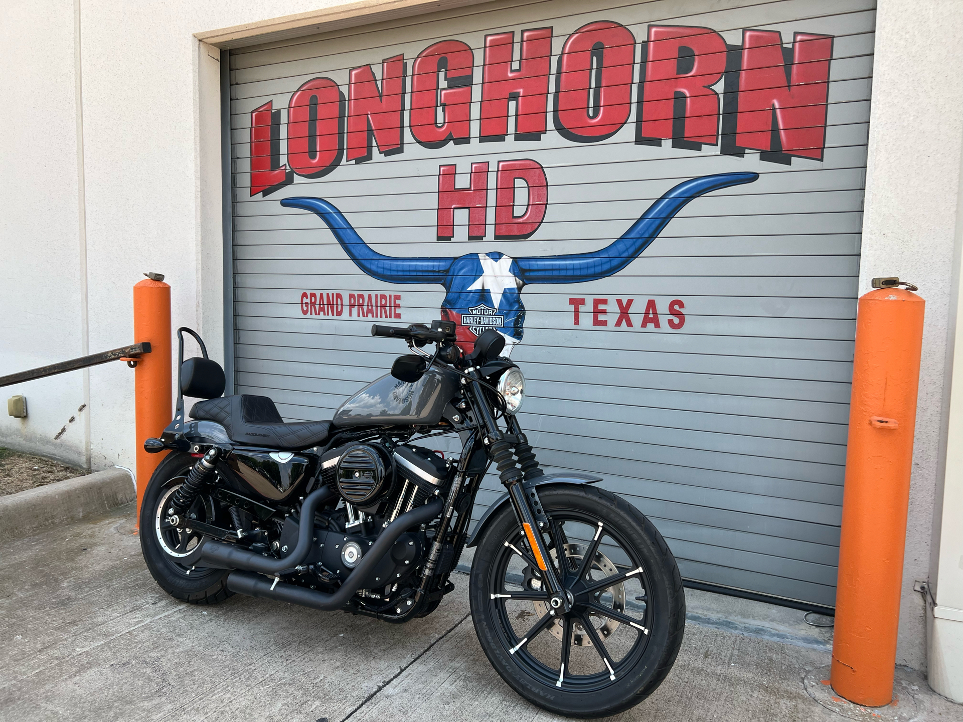 2022 Harley-Davidson Iron 883™ in Grand Prairie, Texas - Photo 3