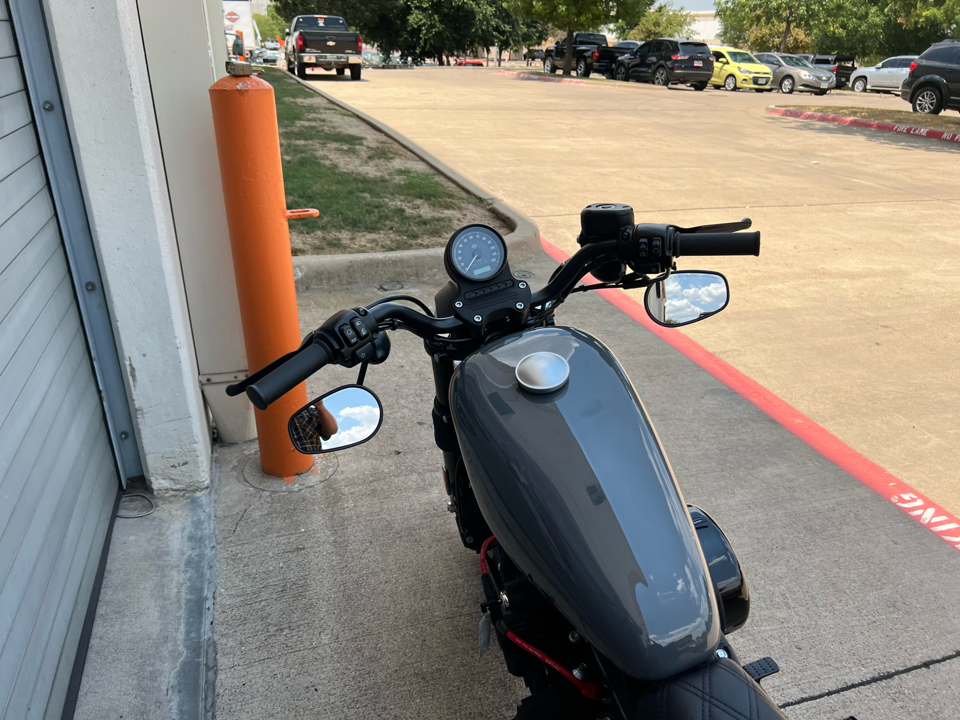 2022 Harley-Davidson Iron 883™ in Grand Prairie, Texas - Photo 8