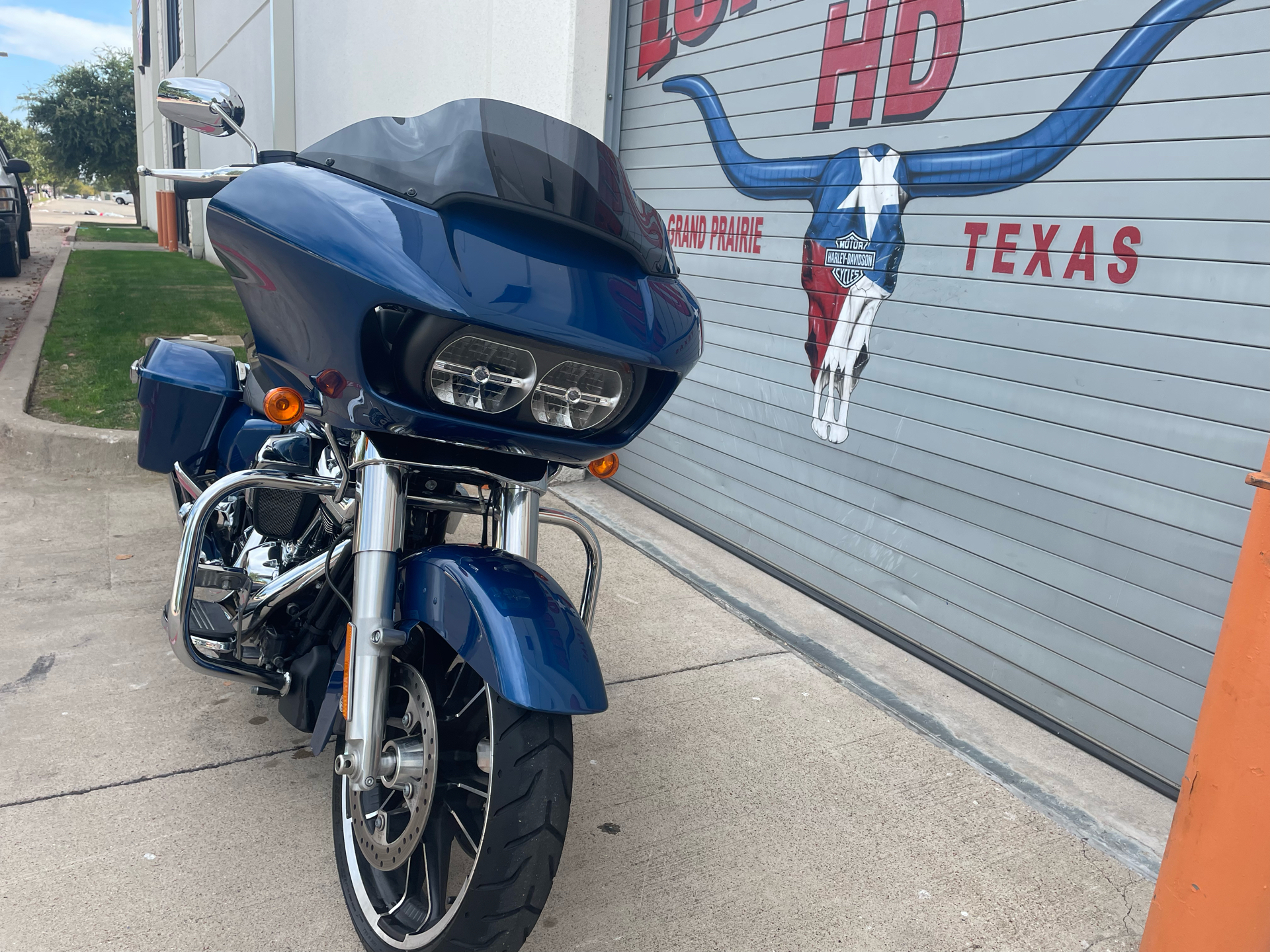 2022 Harley-Davidson Road Glide® in Grand Prairie, Texas - Photo 11