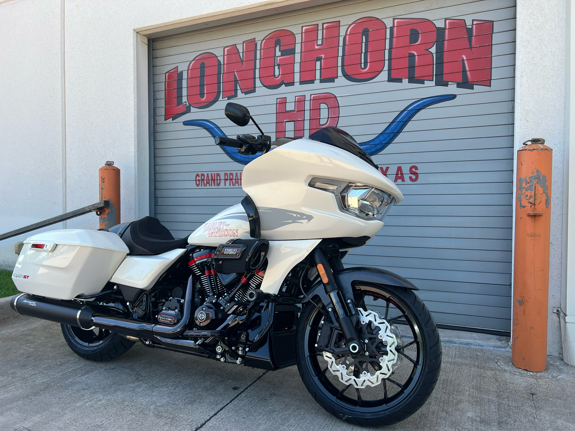 2024 Harley-Davidson CVO™ Road Glide® ST in Grand Prairie, Texas - Photo 4