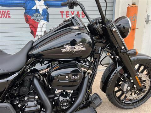 2024 Harley-Davidson Freewheeler® in Grand Prairie, Texas - Photo 2