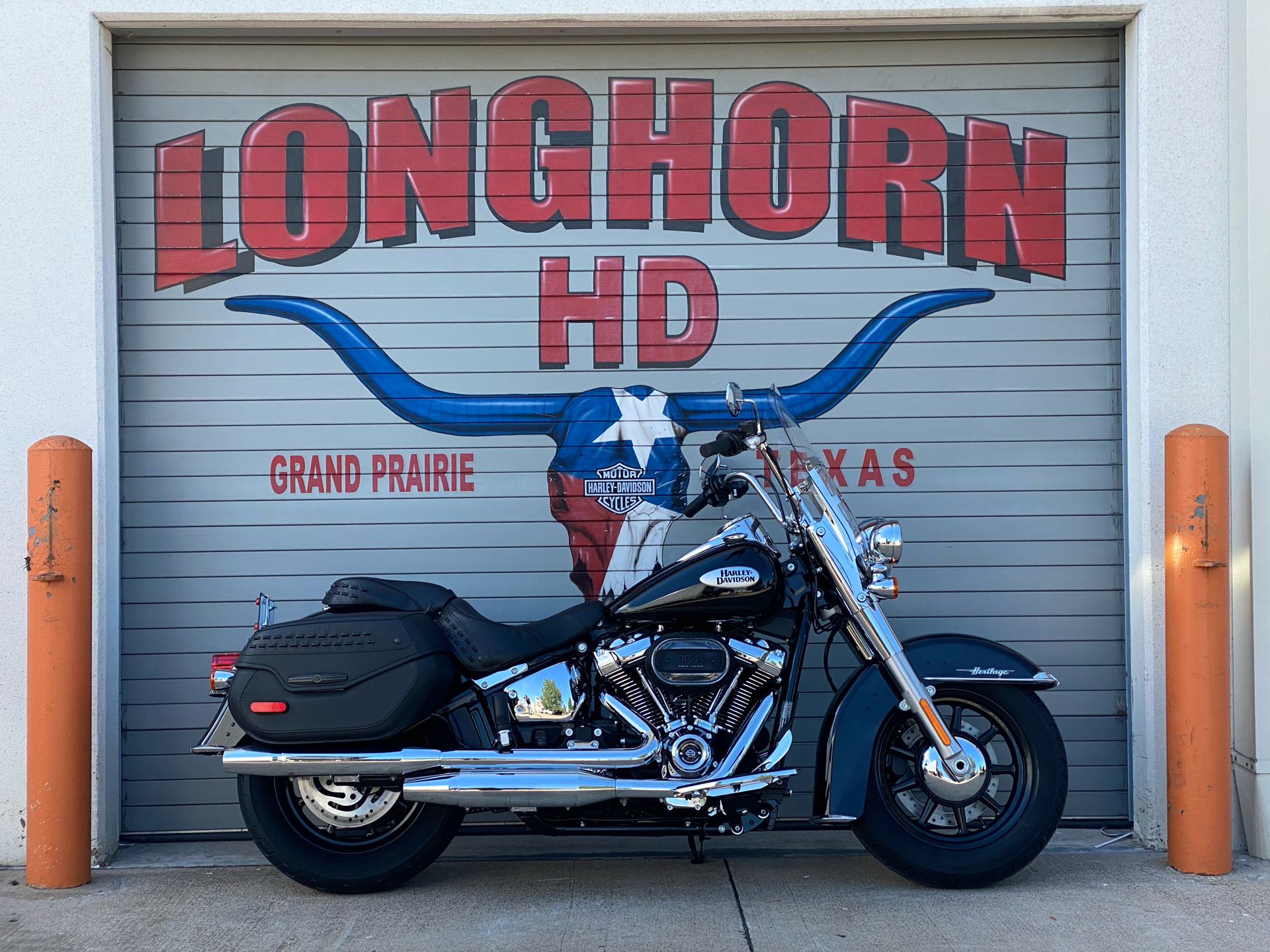 2022 Harley-Davidson Heritage Classic 114 in Grand Prairie, Texas - Photo 1