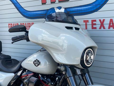 2020 Harley-Davidson CVO™ Street Glide® in Grand Prairie, Texas - Photo 2