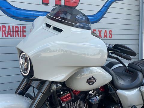 2020 Harley-Davidson CVO™ Street Glide® in Grand Prairie, Texas - Photo 14