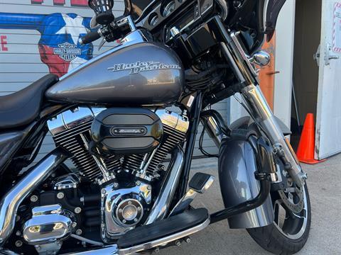 2016 Harley-Davidson Street Glide® Special in Grand Prairie, Texas - Photo 2
