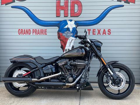 2017 Harley-Davidson CVO™ Pro Street Breakout® in Grand Prairie, Texas - Photo 3
