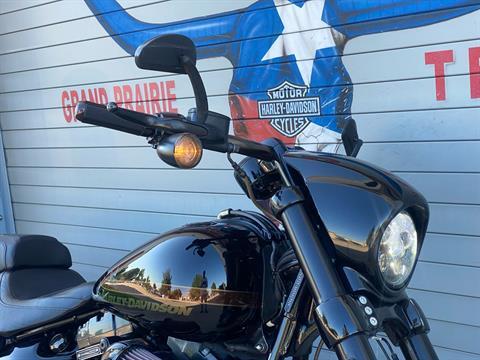2017 Harley-Davidson CVO™ Pro Street Breakout® in Grand Prairie, Texas - Photo 2
