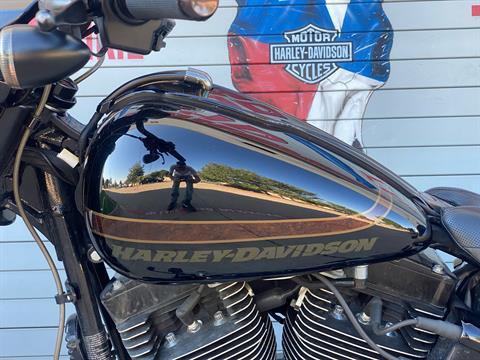 2017 Harley-Davidson CVO™ Pro Street Breakout® in Grand Prairie, Texas - Photo 14