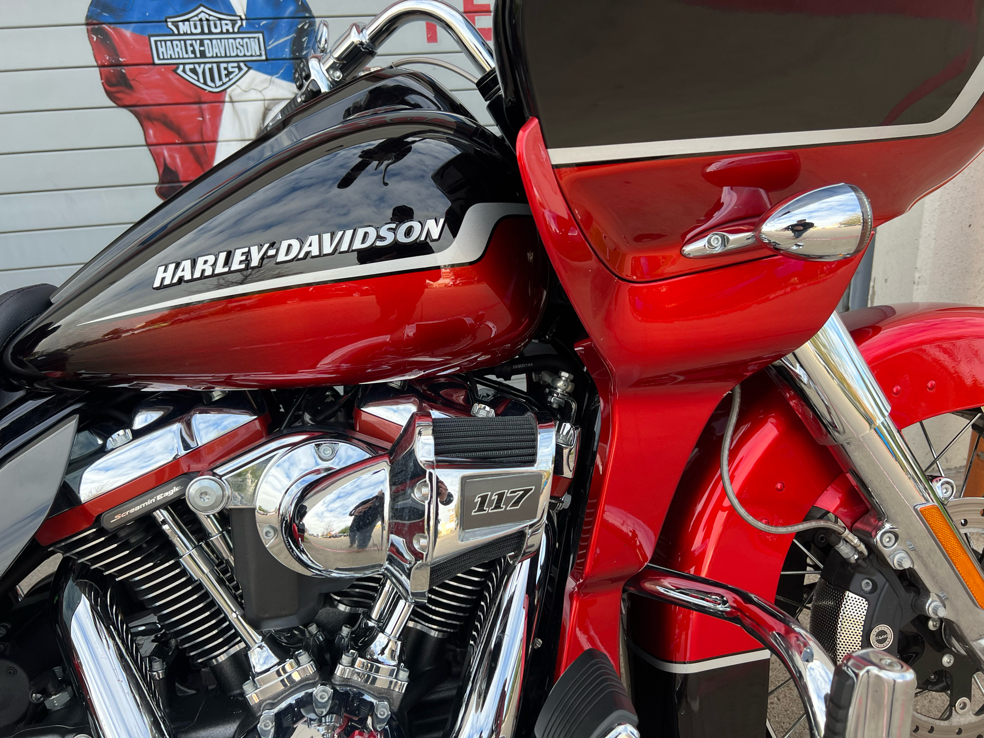 2021 Harley-Davidson CVO™ Road Glide® in Grand Prairie, Texas - Photo 2